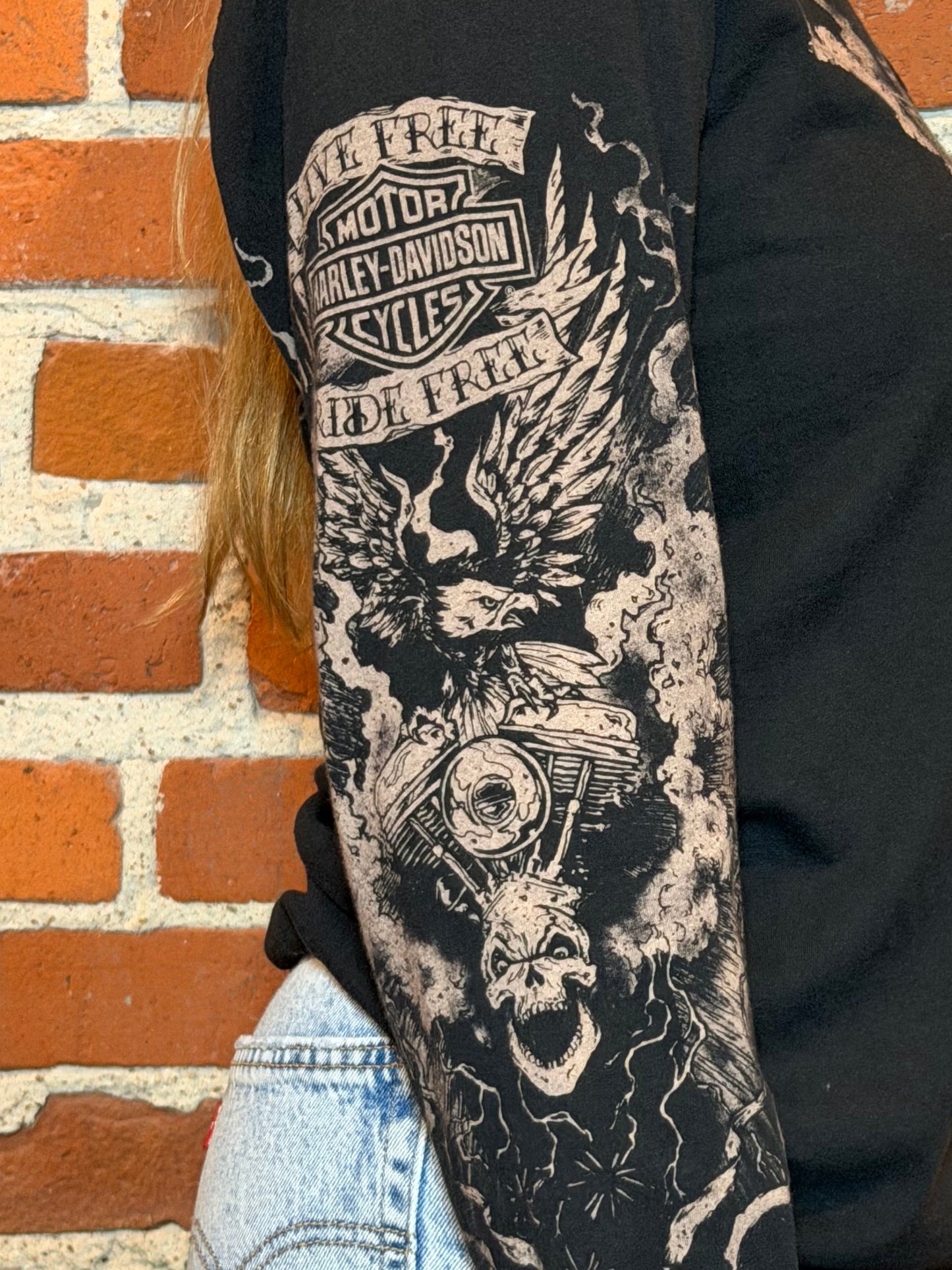 (L) 2014 Women’s Harley‑Davidson Bleu Bayou Houma LA Long Sleeve Tee
