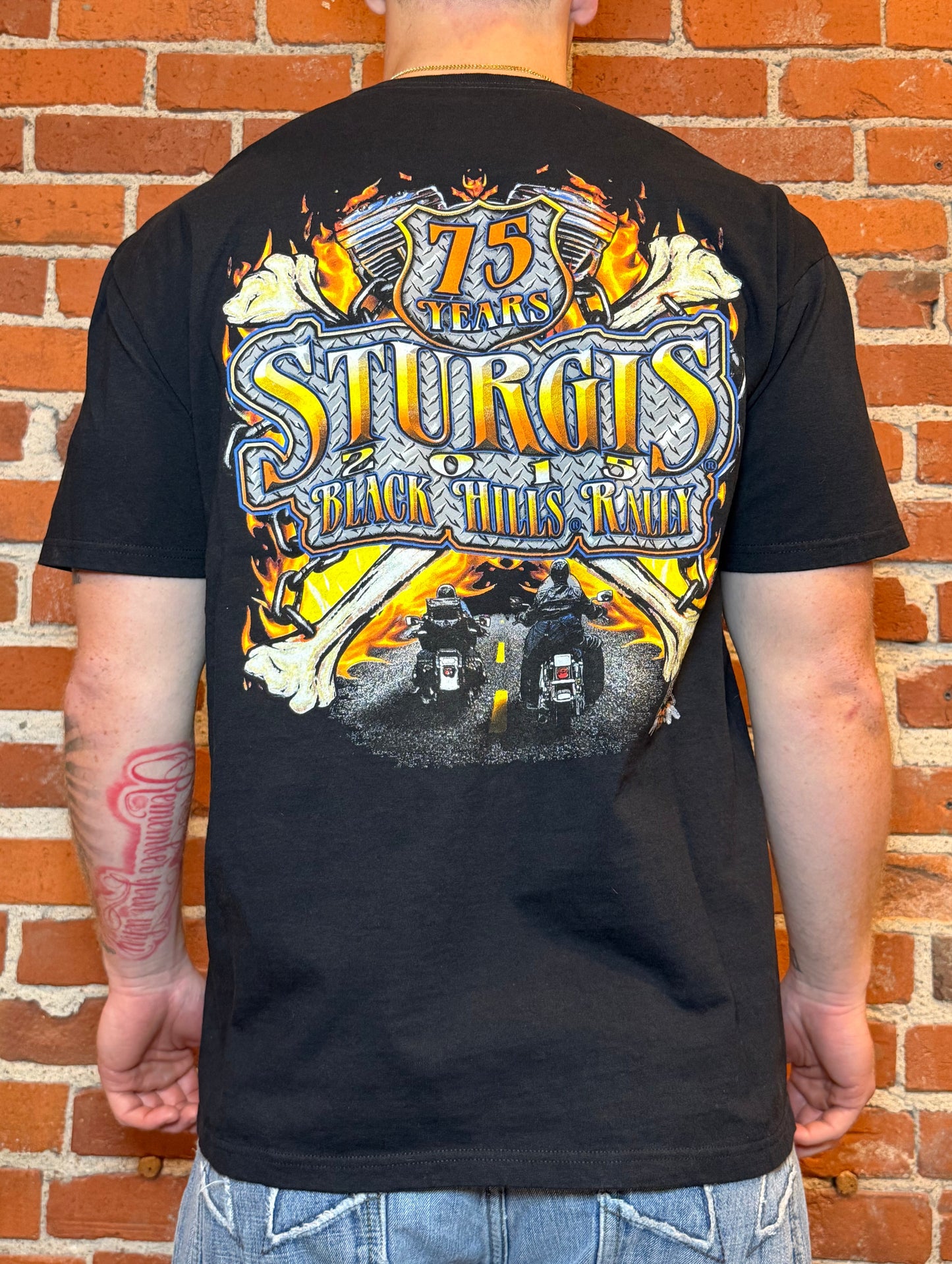(XL) 2015 Sturgis 75th Anniversary Black Hills Rally Tee