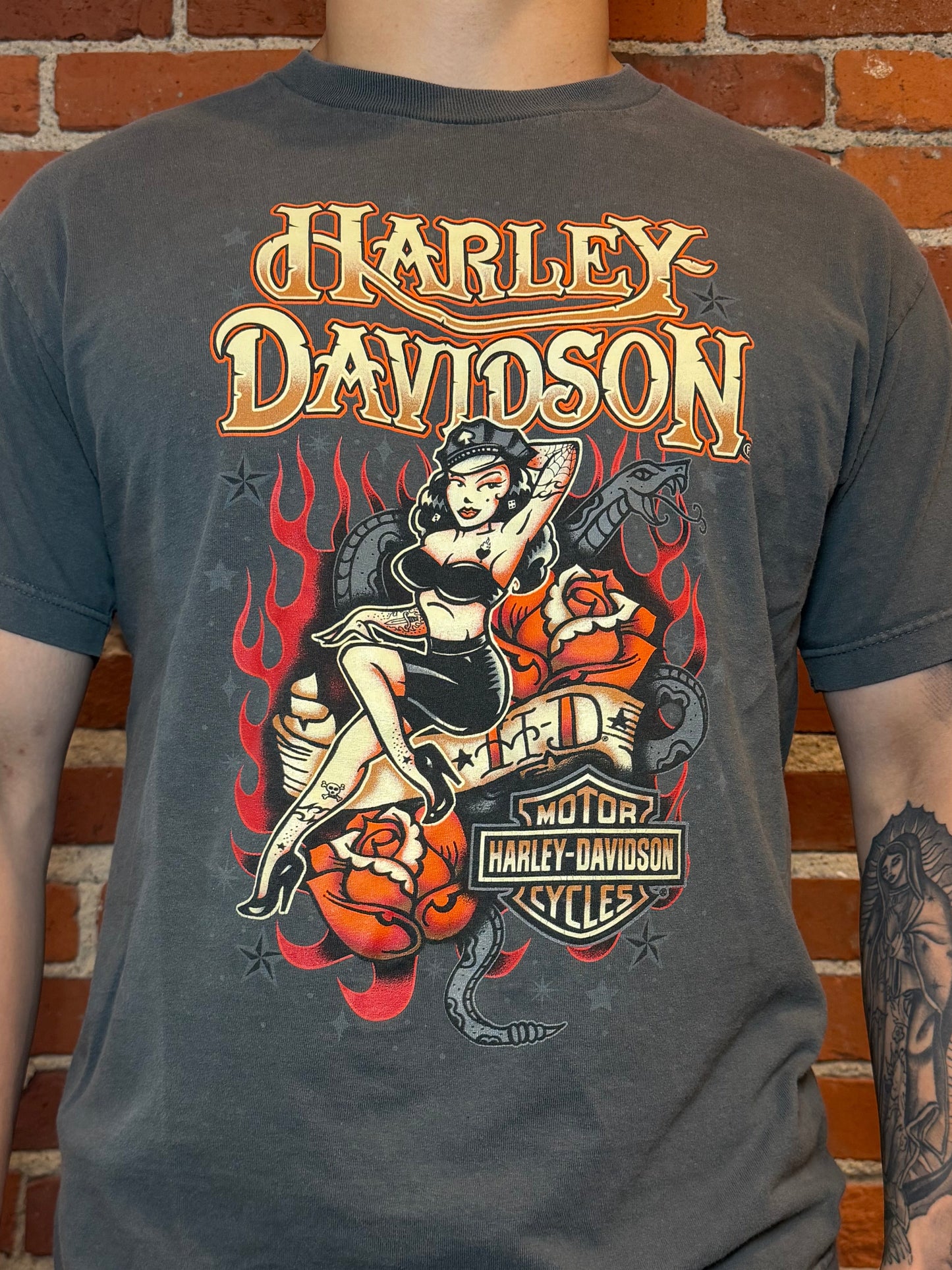 (L) Harley‑Davidson Six Bends Fort Myers “Pin‑Up Girl” Tee