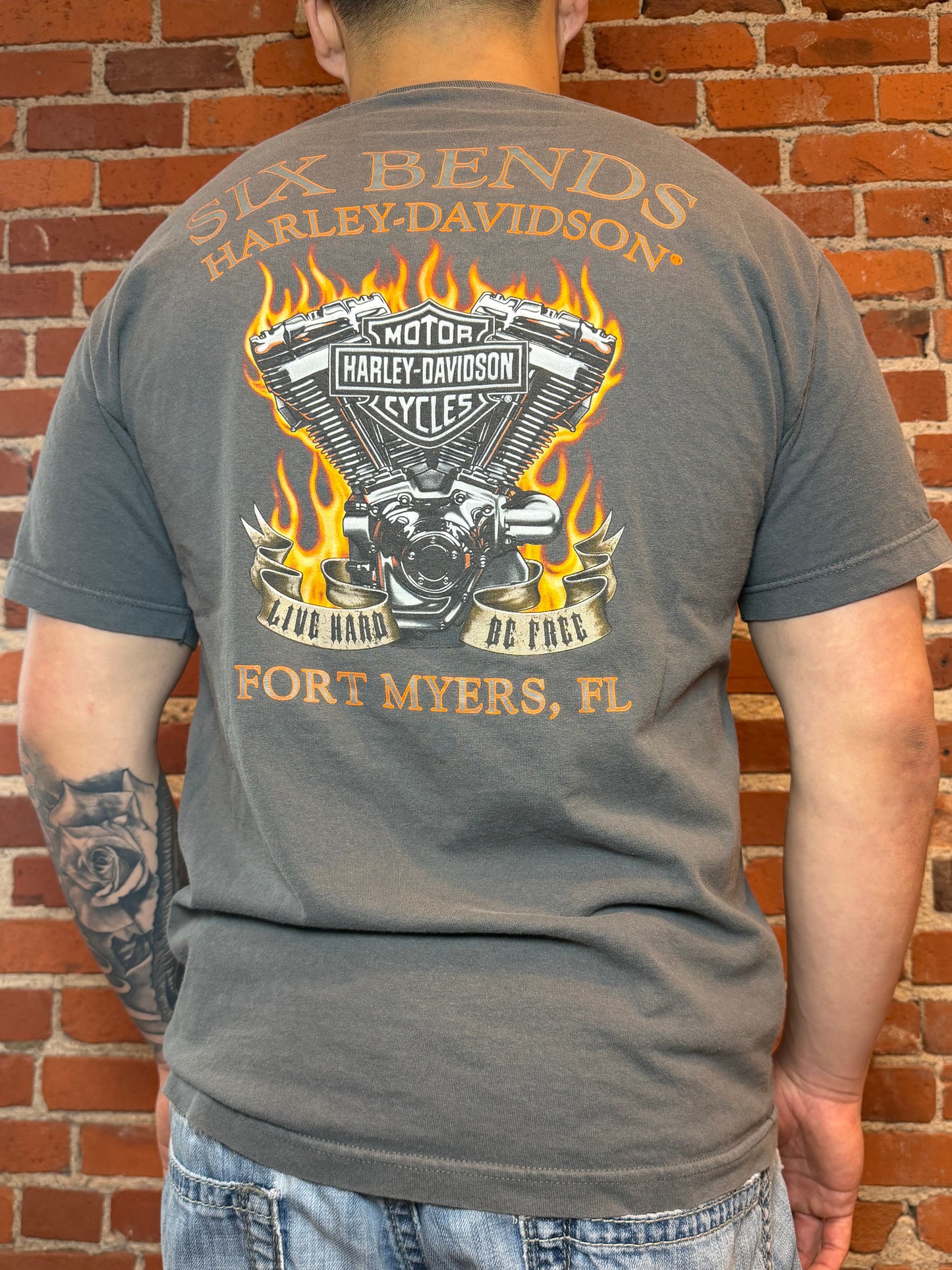 (L) Harley‑Davidson Six Bends Fort Myers “Pin‑Up Girl” Tee